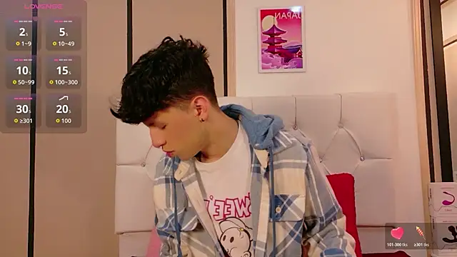 Axel  Evans online show from April 2, 11:06 am