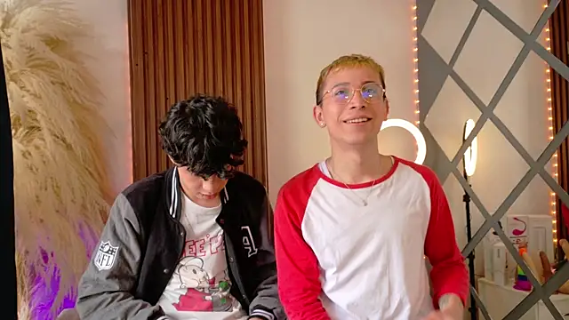 Axel  Evans online show from November 5, 1:14 pm