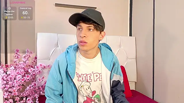 Axel  Evans online show from October 28, 12:26 pm