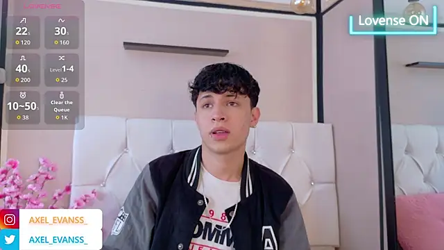 Axel  Evans online show from October 2, 12:52 pm