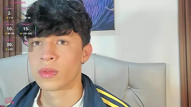 Axel  Evans online show from May 15, 2:04 pm