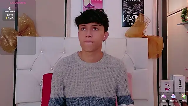 Axel  Evans online show from January 7, 12:21 pm