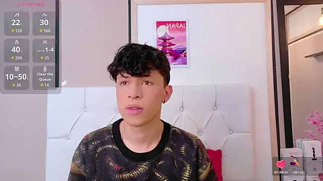 Axel  Evans online show from April 14, 1:16 pm