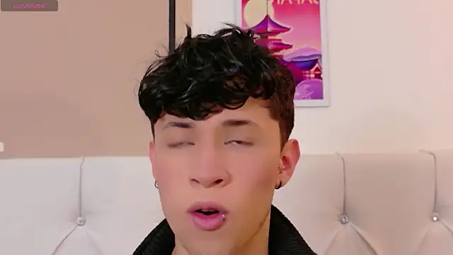 Axel  Evans online show from April 17, 11:57 am