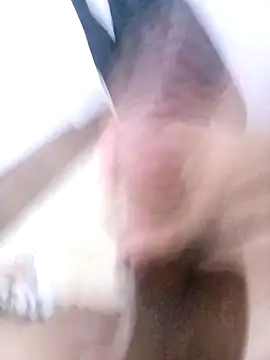 Snapshot of 1q2w3e3e4r chatting on February 28, 11:04 pm 1q2w3e3e4r online show from February 28, 11:04 pm