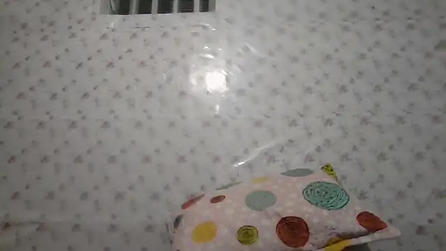 Roselingalvis13 online show from May 24, 3:06 am