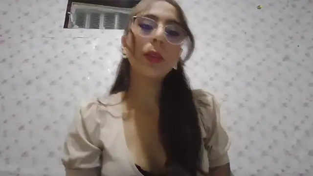 Roselingalvis13 online show from March 25, 2:55 am