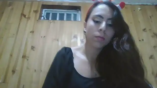 Roselingalvis13 online show from December 20, 2:47 am