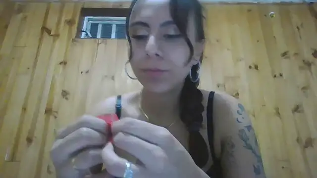 Roselingalvis13 online show from November 2, 3:00 am