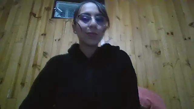 Roselingalvis13 online show from November 19, 2:44 am