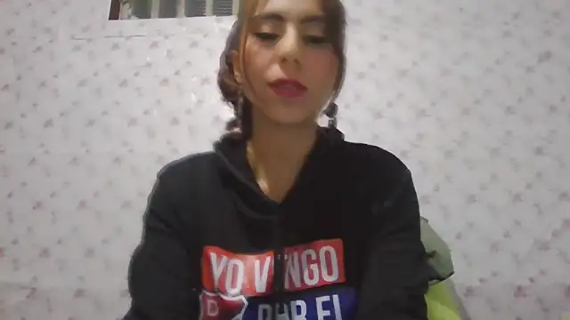 Roselingalvis13 online show from April 17, 2:58 am