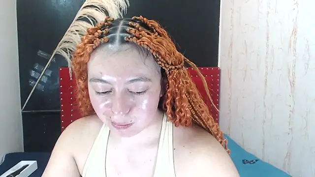 MiaKimky online show from December 3, 4:17 pm