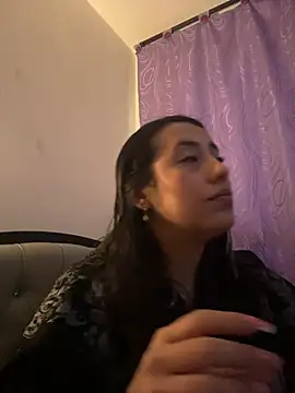 my aleja  online show from April 11, 3:25 am