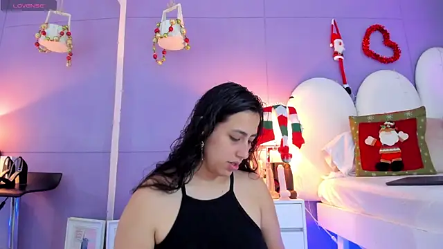 Snapshot of my_aleja_ chatting on December 16, 12:42 pm my aleja online show from December 16, 12:42 pm