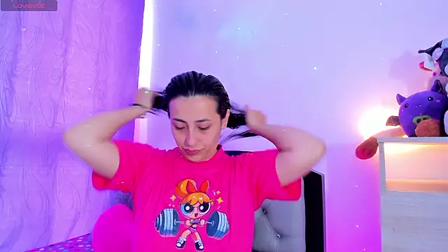 my aleja  online show from March 13, 12:32 pm