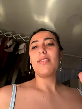 Snapshot of my_aleja_ chatting on September 23, 10:55 am my aleja online show from September 23, 10:55 am