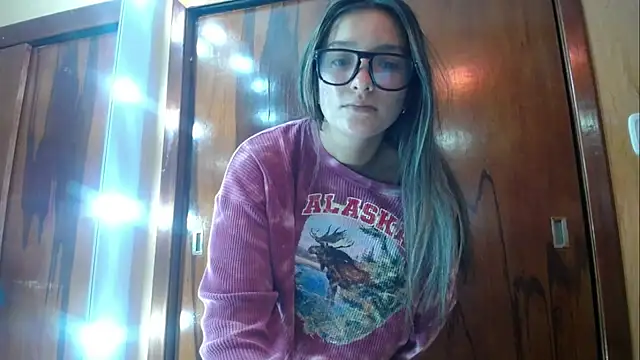 Snapshot of miss_lilieth chatting on May 10, 2:08 pm miss lilieth online show from May 10, 2:08 pm