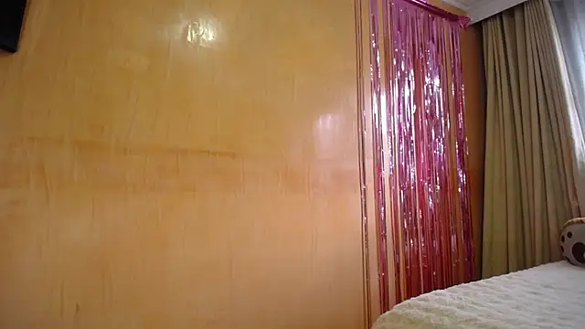 miss lilieth online show from February 14, 7:14 pm