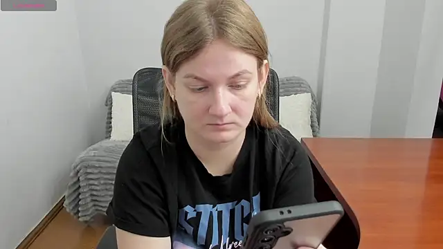 Alisha Skyes online show from December 5, 5:11 pm