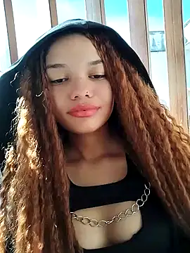 ChloeRaviss online show from October 13, 12:40 pm