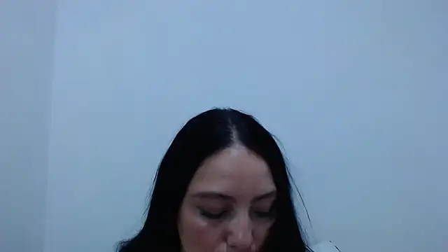 Snapshot of carolina_zabala_19 chatting on July 6, 5:15 pm carolina zabala 19 online show from July 6, 5:15 pm
