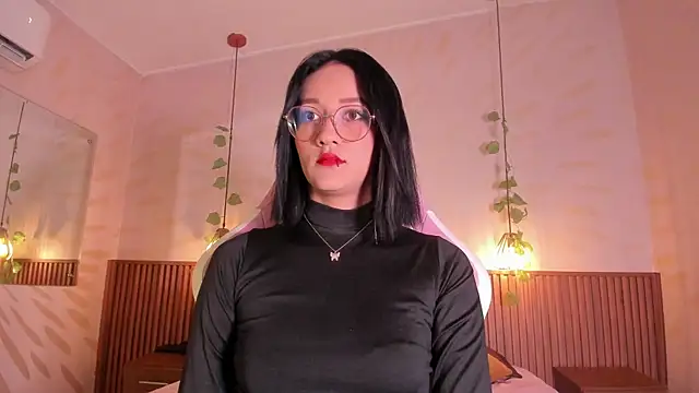 Snapshot of daphne_courtis chatting on June 22, 3:01 am daphne courtis online show from June 22, 3:01 am