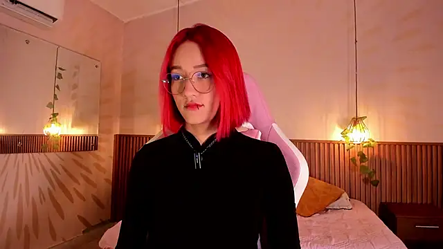 daphne courtis online show from March 28, 3:07 am