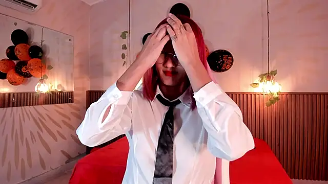 daphne courtis online show from October 21, 3:17 am