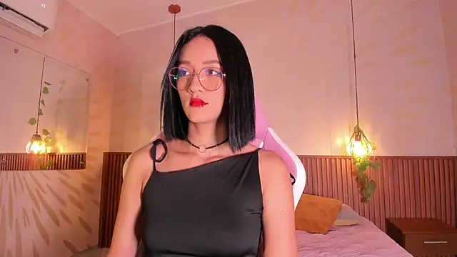 Snapshot of daphne_courtis chatting on June 13, 3:04 am daphne courtis online show from June 13, 3:04 am