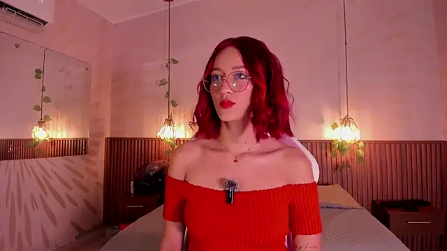 daphne courtis online show from February 9, 3:15 am