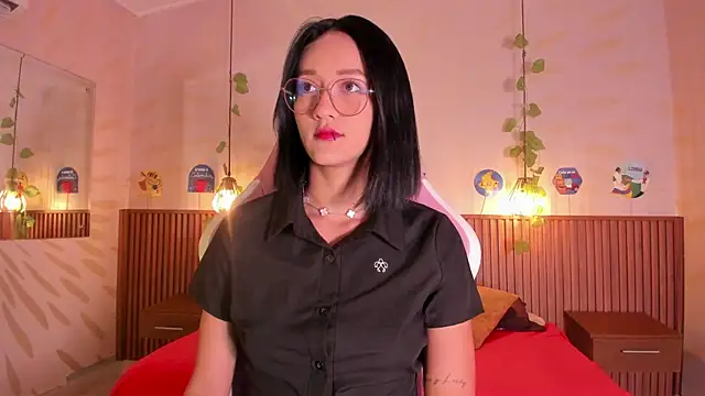 Snapshot of daphne_courtis chatting on June 27, 3:12 am daphne courtis online show from June 27, 3:12 am