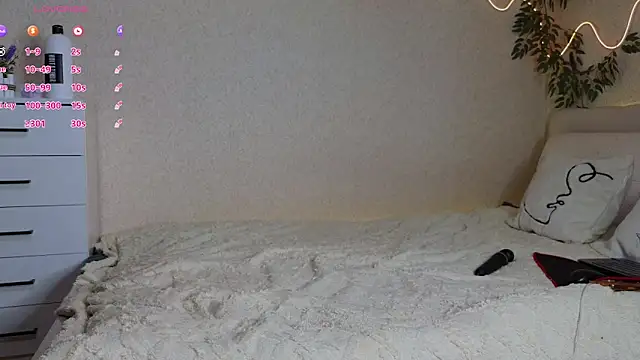 serenahall  online show from February 23, 10:32 pm