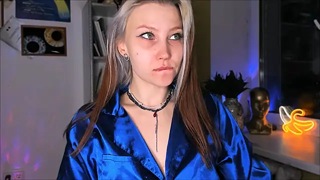 Nicole matt online show from June 19, 9:09 pm