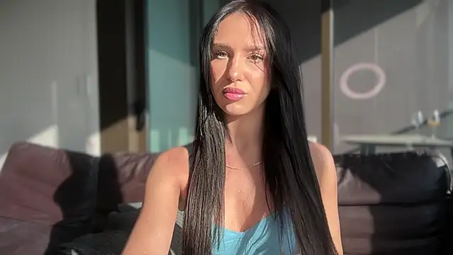 Snapshot of shy_Colette chatting on October 1, 6:18 am shy Colette online show from October 1, 6:18 am