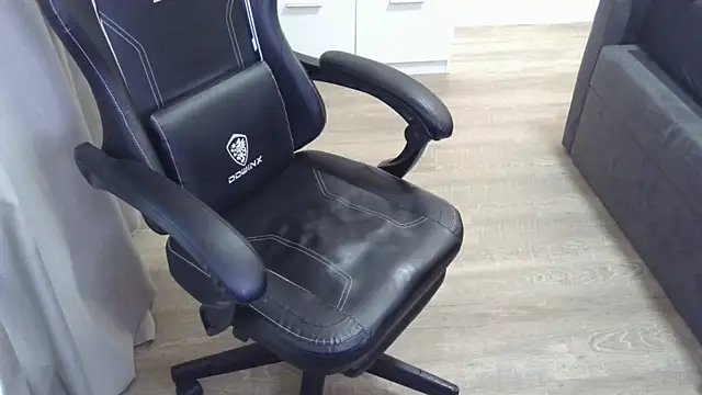 Milo9210 online show from October 2, 3:04 pm