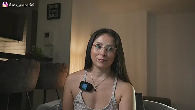 alana gasparini online show from April 5, 4:19 am