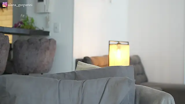 alana gasparini online show from April 14, 8:36 pm