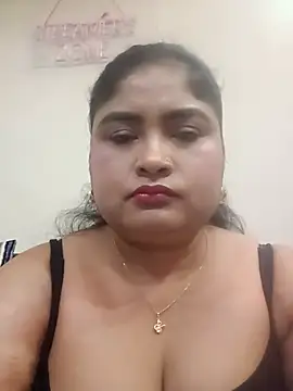 Snapshot of hornyriyanka chatting on June 27, 3:01 am hornyriyanka online show from June 27, 3:01 am