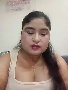 Snapshot of hornyriyanka chatting on June 26, 2:17 am hornyriyanka online show from June 26, 2:17 am