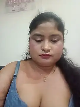 Snapshot of hornyriyanka chatting on June 29, 10:26 am hornyriyanka online show from June 29, 10:26 am