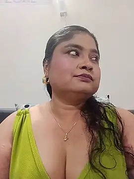 Snapshot of hornyriyanka chatting on July 15, 2:51 am hornyriyanka online show from July 15, 2:51 am