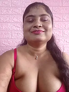Snapshot of hornyriyanka chatting on October 5, 2:13 am hornyriyanka online show from October 5, 2:13 am