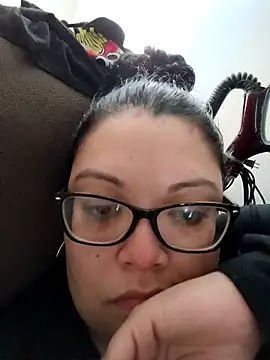 Snapshot of Jazzythorn88 chatting on July 19, 12:02 pm Jazzythorn88 online show from July 19, 12:02 pm