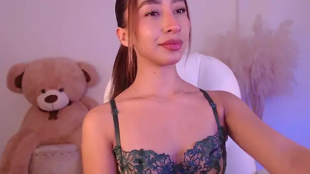 Snapshot of Amonetx chatting on December 15, 8:53 am Amonetx online show from December 15, 8:53 am