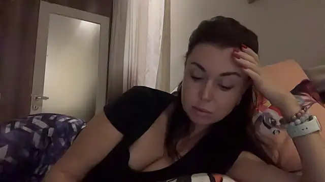 Gilin1 online show from November 4, 7:39 pm