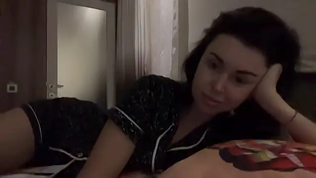 Gilin1 online show from November 6, 8:13 pm