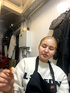 CandyVice online show from September 26, 6:15 pm