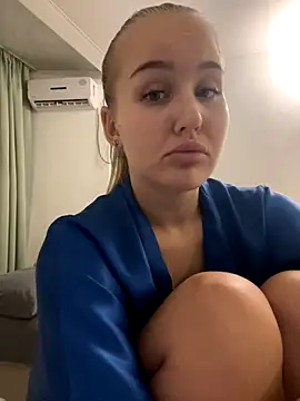 CandyVice online show from November 5, 7:39 pm