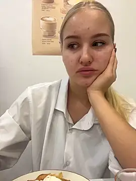 CandyVice online show from November 20, 5:35 pm