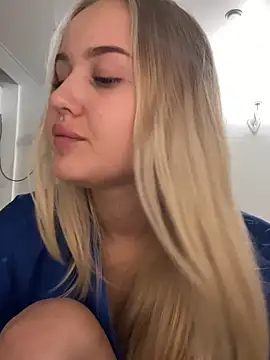 CandyVice online show from November 7, 4:22 pm